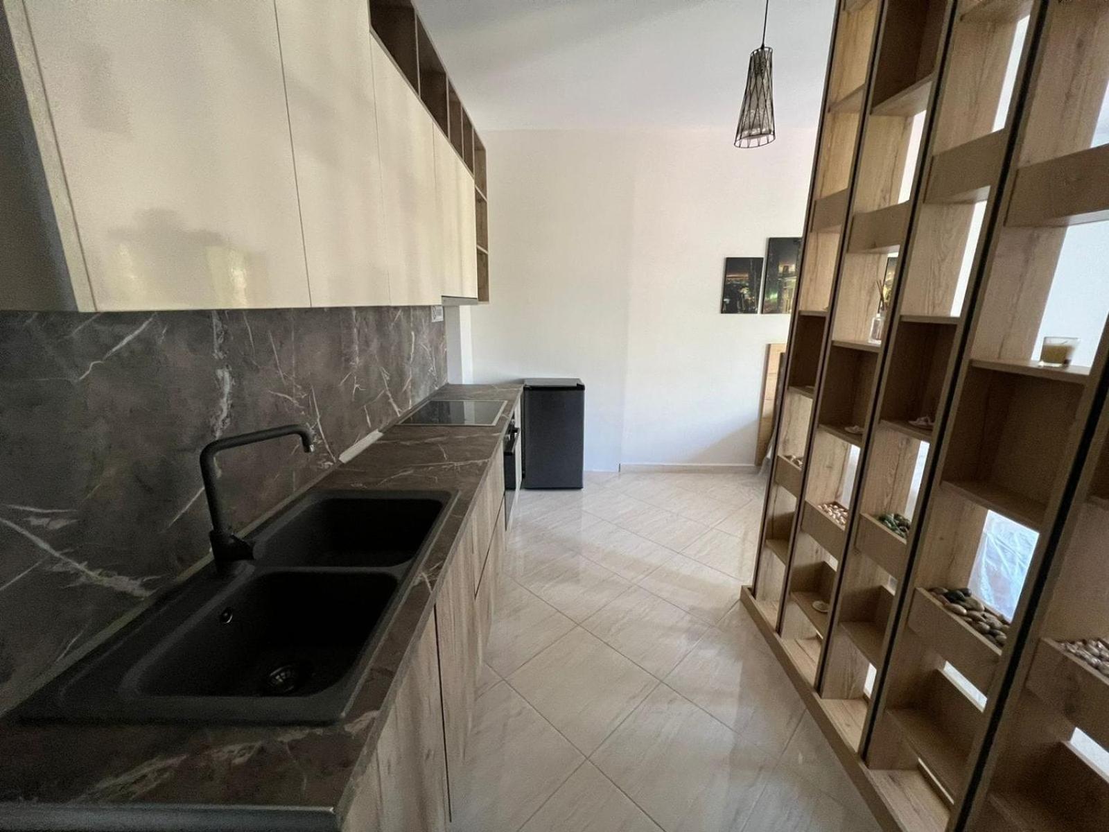 Cozy Apartments Near The Sea Vlorë Exterior foto